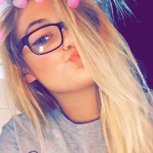 Meet your Posher, Jasmine